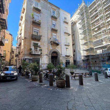 B&B Historic Center Apartments Napoli Eksteriør billede